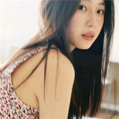 嘉人本色封面